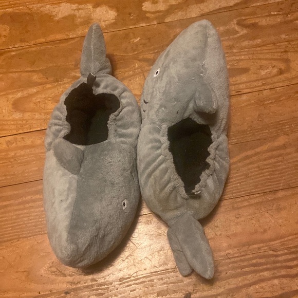 SHARK SLIPPERS!! - Picture 4 of 6